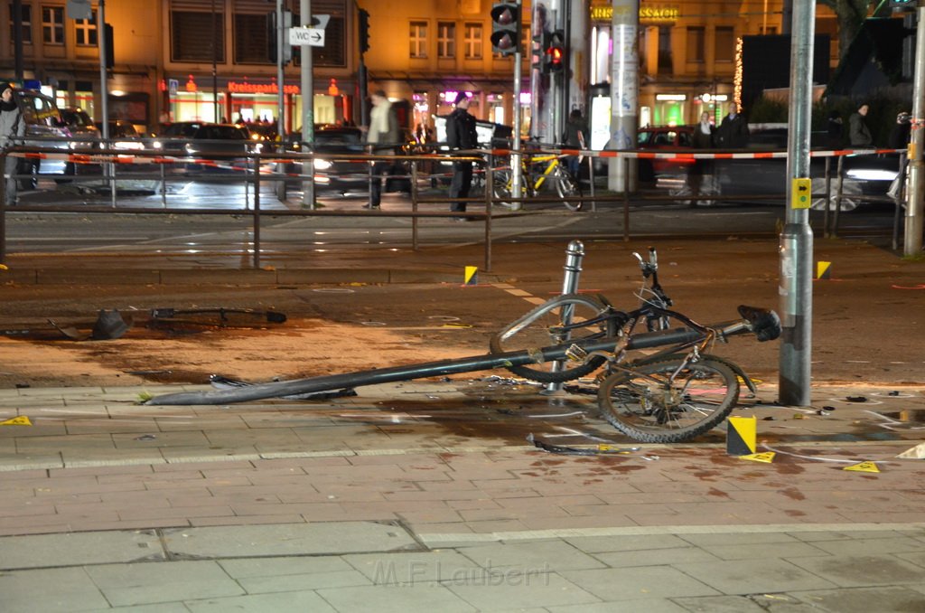 VU Pol Pkw Koeln Mitte Hahnenstr Im Laach P167.JPG